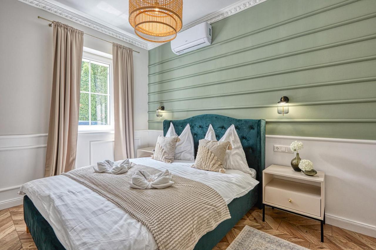 The Doors Luxury Apartment Mosonmagyarovar Exterior photo