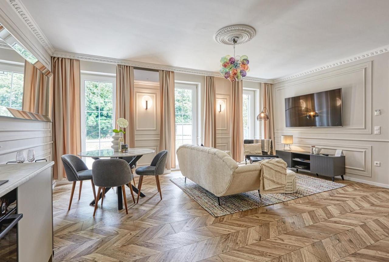 The Doors Luxury Apartment Mosonmagyarovar Exterior photo