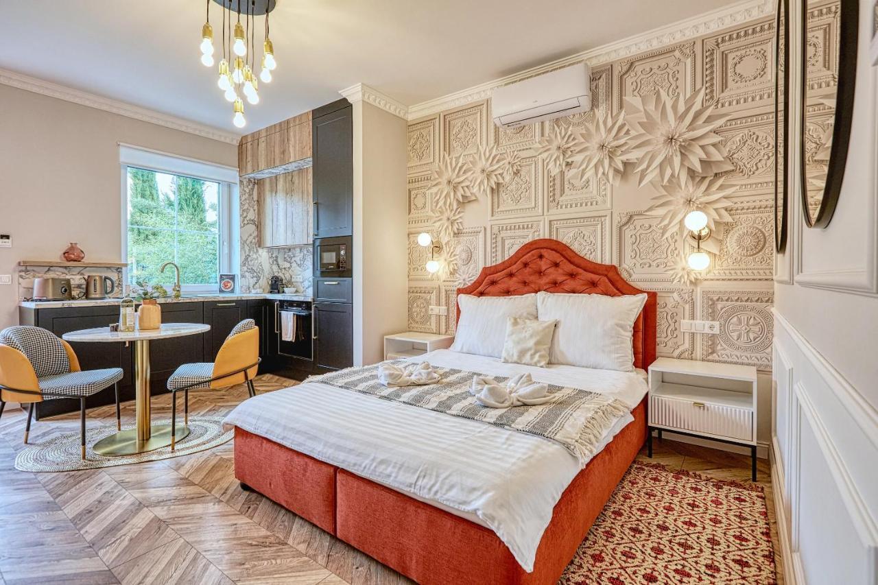 The Doors Luxury Apartment Mosonmagyarovar Exterior photo