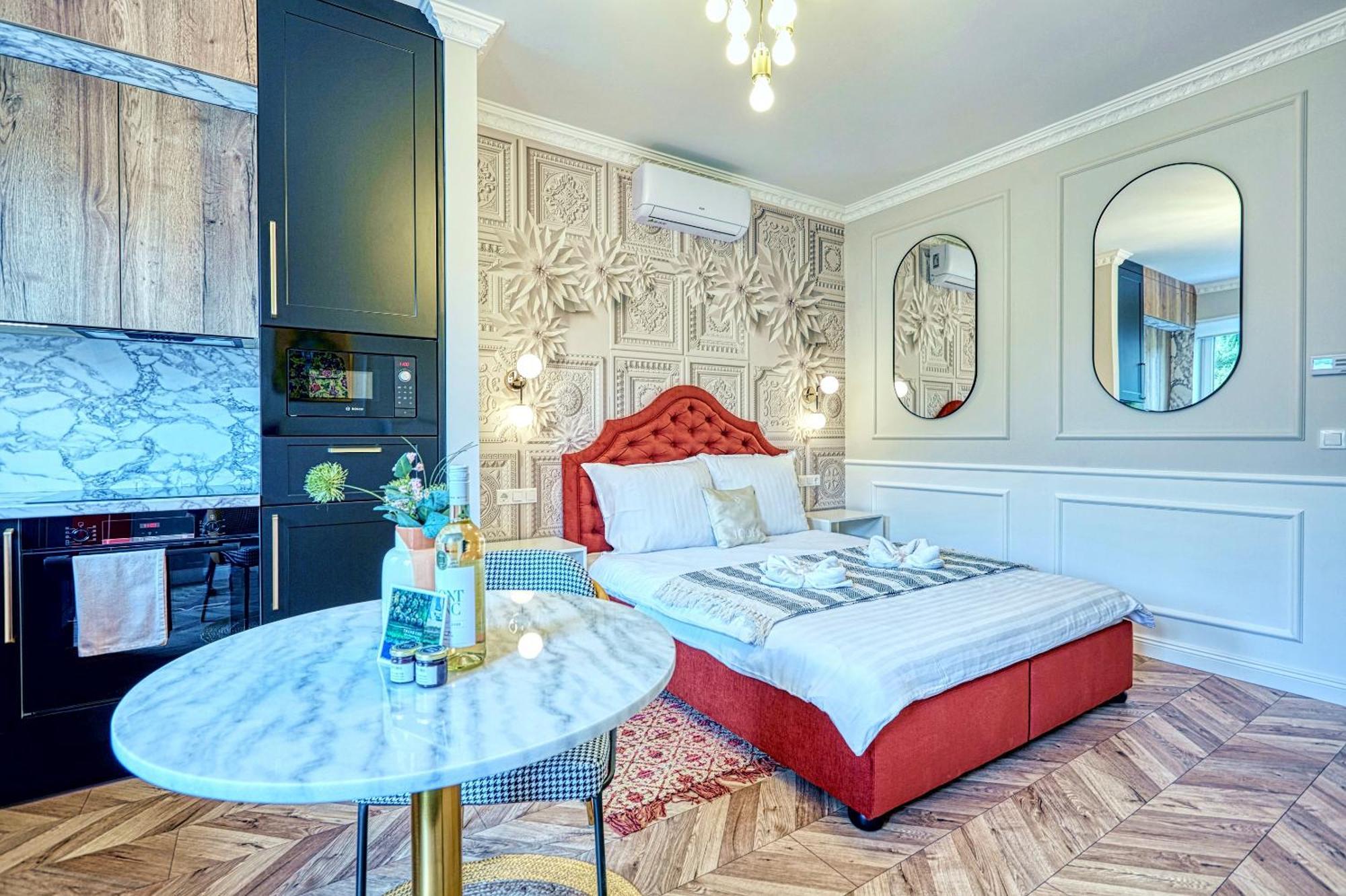 The Doors Luxury Apartment Mosonmagyarovar Exterior photo