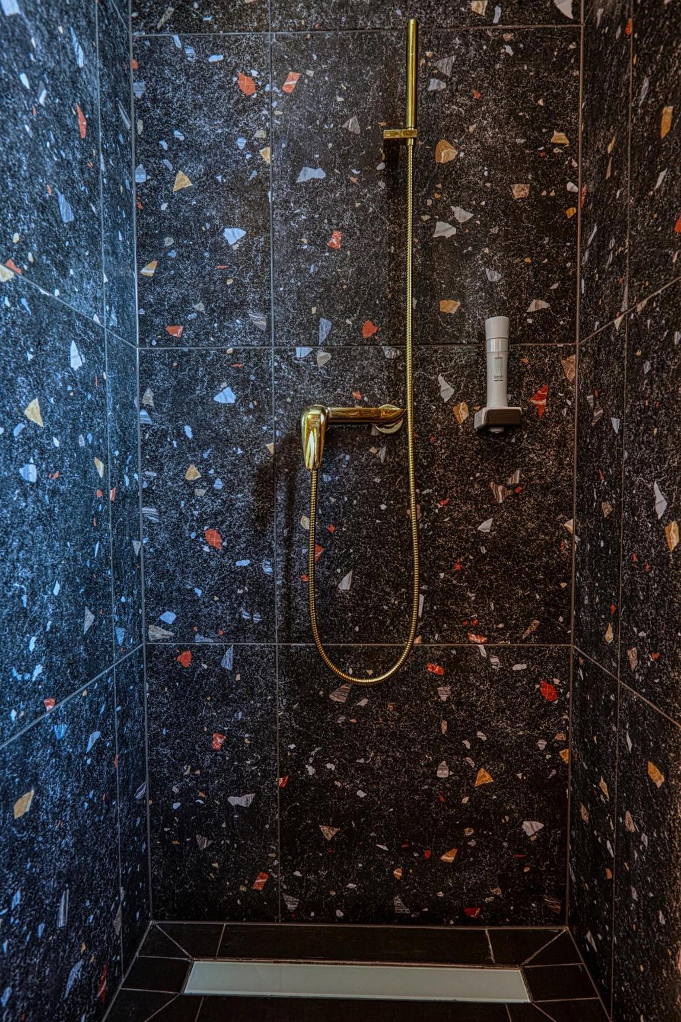 The Doors Luxury Apartment Mosonmagyarovar Exterior photo