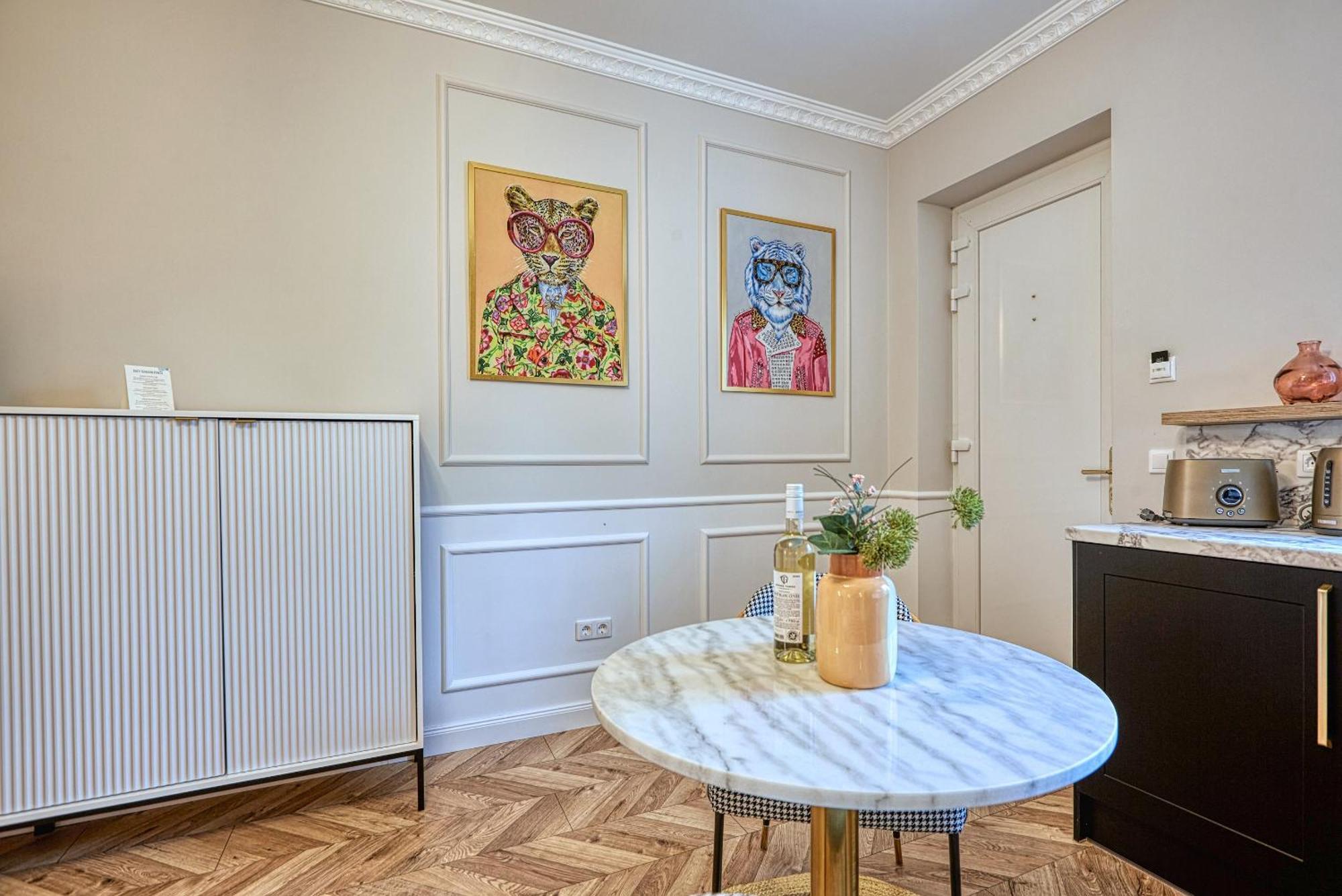 The Doors Luxury Apartment Mosonmagyarovar Exterior photo